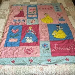 Disney Princess Crib/Toddler Bed Comforter